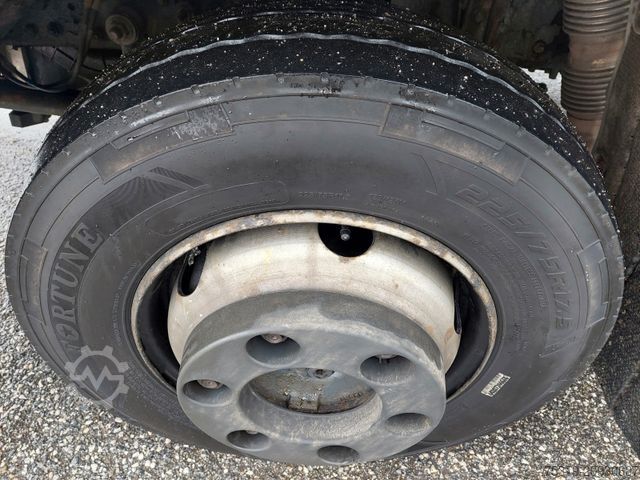 Schuifzeil bestelwagen IVECO 75E21 4x2 LBW Nutzlast 3t 18 Paletten