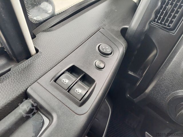 Βαν με κουρτίνα πλευράς IVECO 75E21 4x2 LBW Nutzlast 3t 18 Paletten