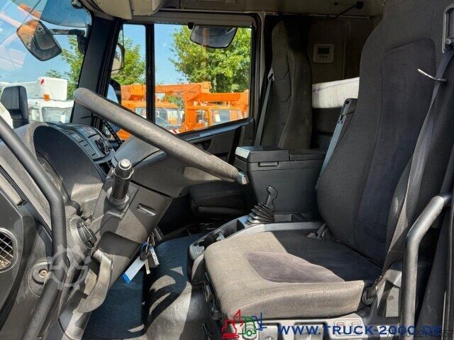 Plattewagen met zeil Iveco 100E220 Jumbo Schiebeplanen Gr. Haus Standklima