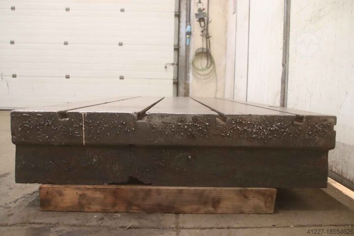 Klämplatta med T-spår unbekannt H295 mm