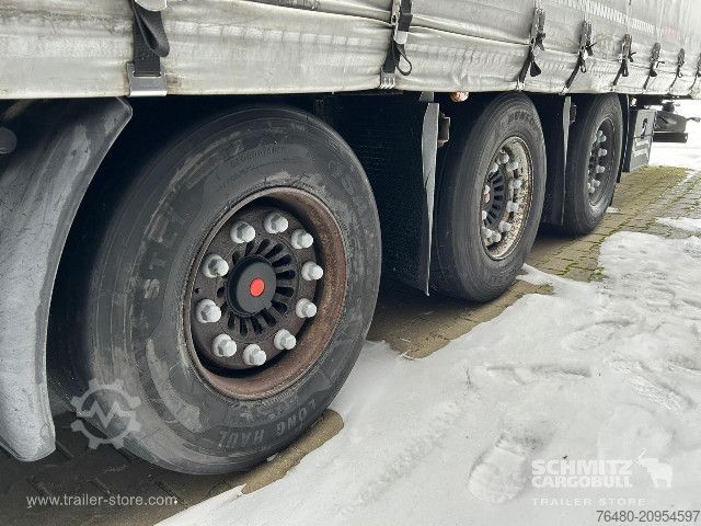 Öppen semitrailer med kapell Kögel Schiebeplane Mega