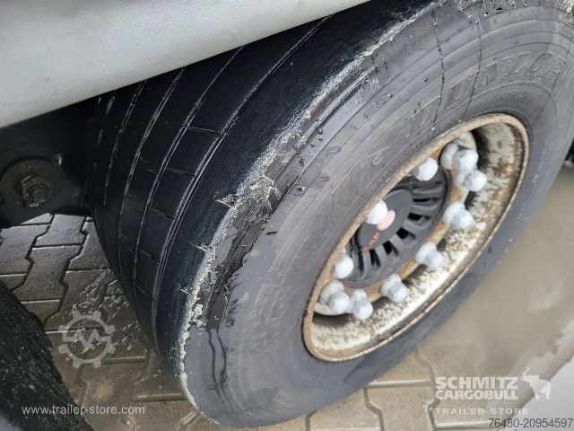 Öppen semitrailer med kapell Kögel Schiebeplane Mega