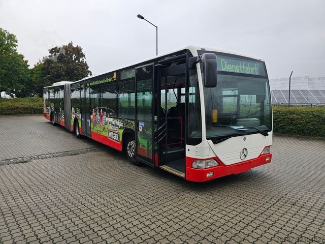 Zglobni autobus MERCEDES-BENZ O 530 G, Gelenkbus, 3 Achser, Retarder