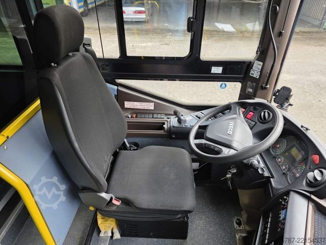 Međugradski autobus IVECO Crossway 55+1+1+26, Retarder