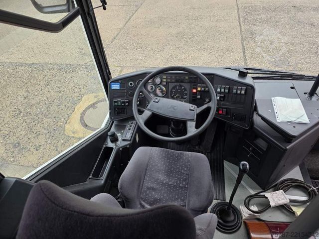 Međugradski autobus SETRA S315 Überland 53+49+1, großer Gepäckraum