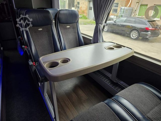 Dvospratni autobus NEOPLAN Skyliner,81+1+1,Hochdruckkühler neu  ZF Intarder