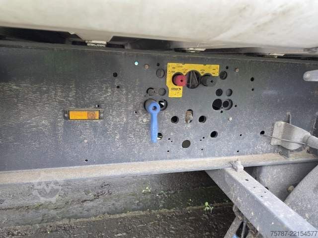 Kiperska poluprikolica SCHMITZ CARGOBULL 49 cbm Getreidekipper, Kornschieber, Luf, Lift