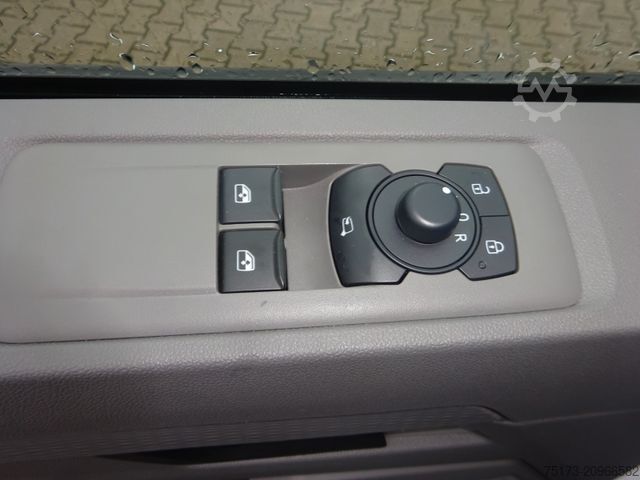 Panel van VOLKSWAGEN Transporter T7 Kasten 170PS DSG KR ACC LED 360