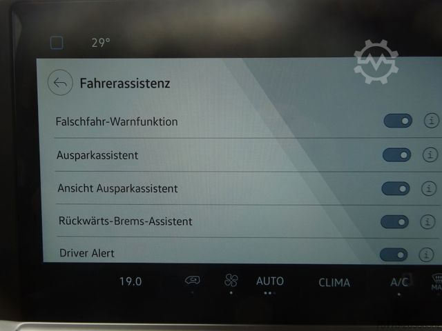 Furgon blaszak VOLKSWAGEN Transporter T7 Kasten 170PS DSG KR ACC LED 360