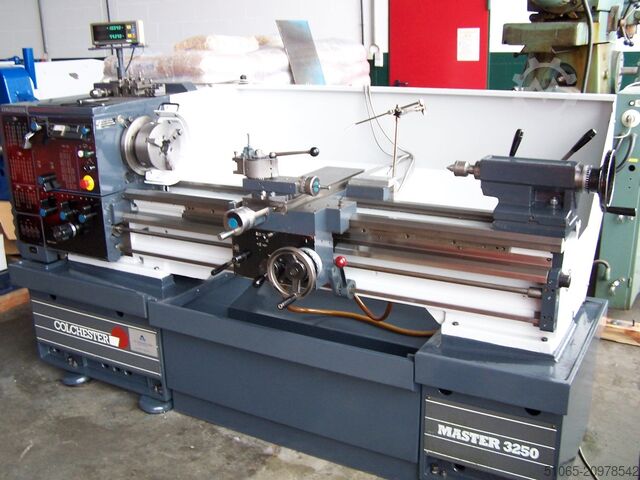 Drejebænk (centerdrejebænk) Colchester Master 3250