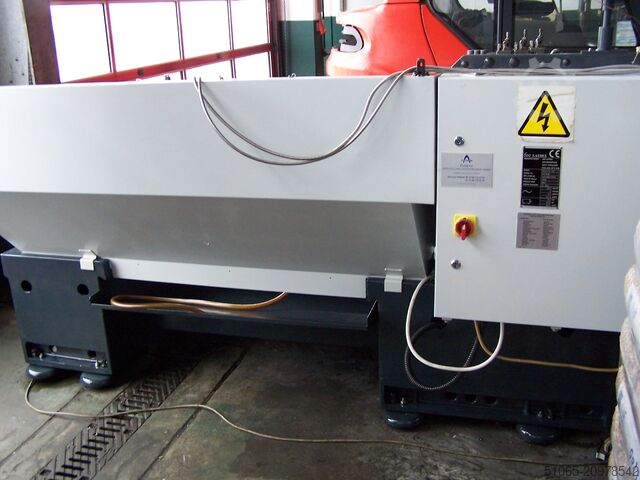 Drejebænk (centerdrejebænk) Colchester Master 3250