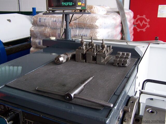 Drejebænk (centerdrejebænk) Colchester Master 3250