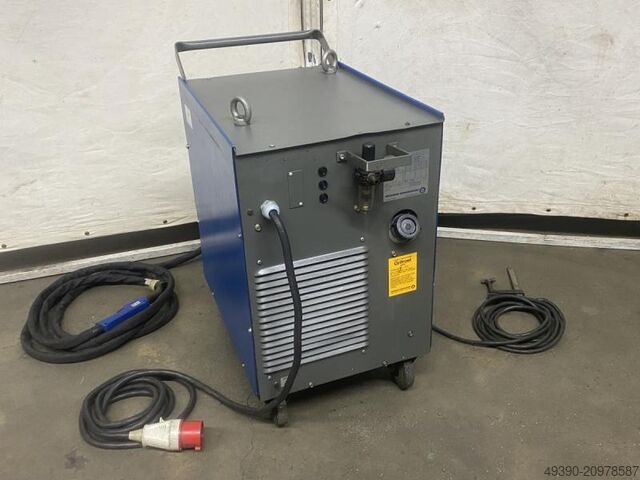 Appareil de découpe plasma, machine de découpe plasma avec torche manuelle BINZEL ABICOR, découpeuse MESSER GRIESHEIM Plasmastar HA 95