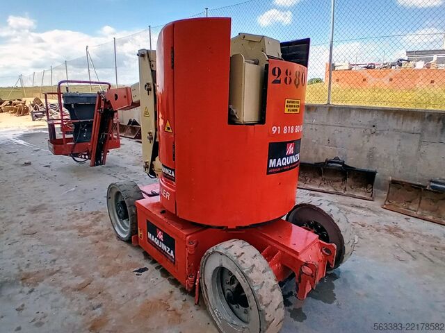 Knikarmhoogwerker JLG E300AJ