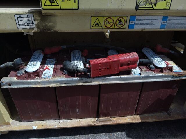 Schaarhoogwerker JLG 10RS