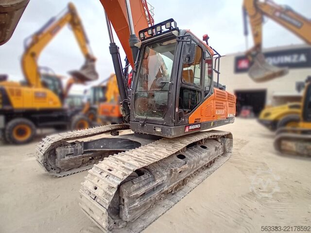 Rupsgraafmachine Doosan DX300LC-7