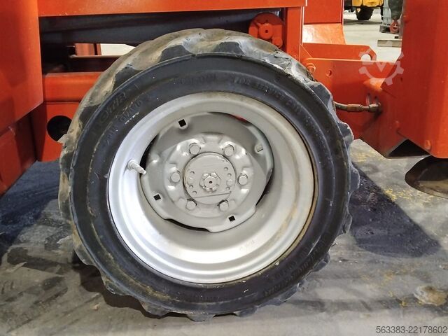Schaarhoogwerker Genie GS2668RT