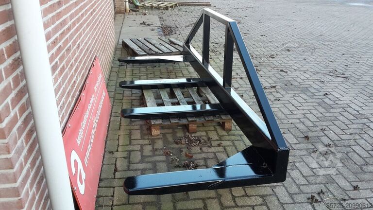 πιρούνι παλετών  Agomac Vorkenverbreder