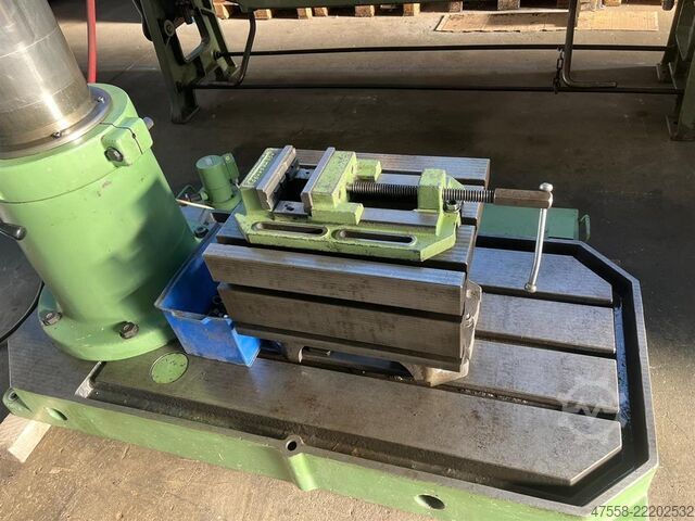Radial Drilling Machine - Portable MAS KOVOSVIT VO 32