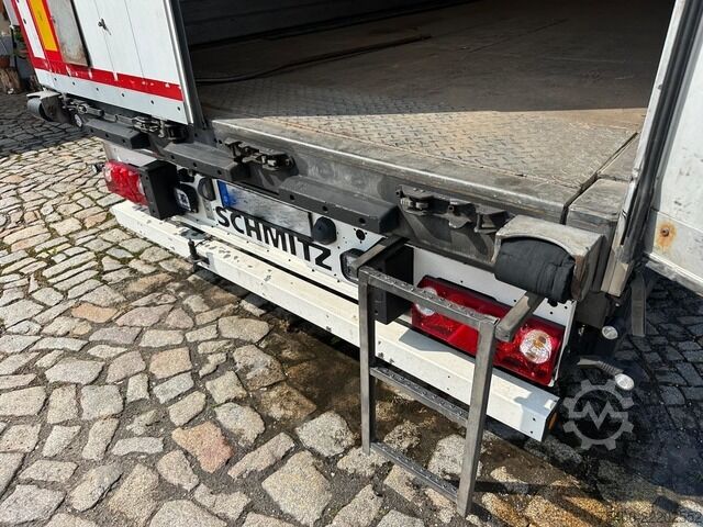 Semi-reboque aberto com lona schmitz Cargobull Seitenplane