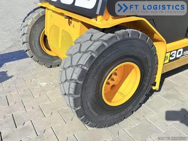 Carregador telescópico JCB TLT30D TELESCOPIC MAST DIESEL CABIN