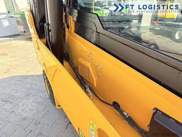 încărcător telescopic JCB TLT30D TELESCOPIC MAST DIESEL CABIN