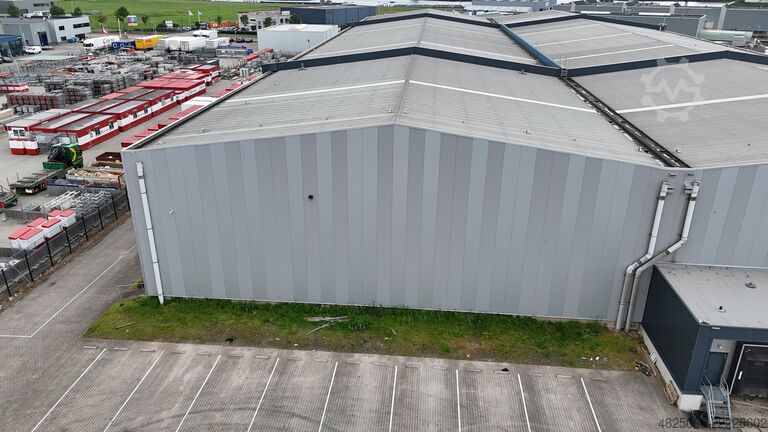 Acélszerkezet 9.800 m² Steelconstruction 9.800m² 
