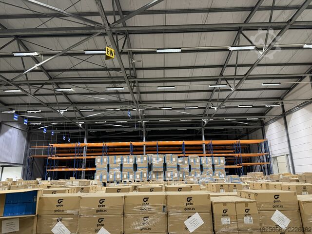 Acélszerkezet 9.800 m² Steelconstruction 9.800m² 