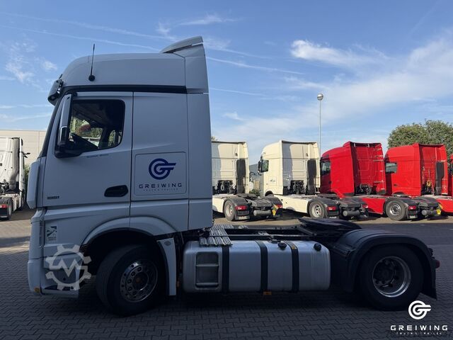 Tractora standard MERCEDES-BENZ ACTROS 1851 Gigaspace PTO Retarder Standklima