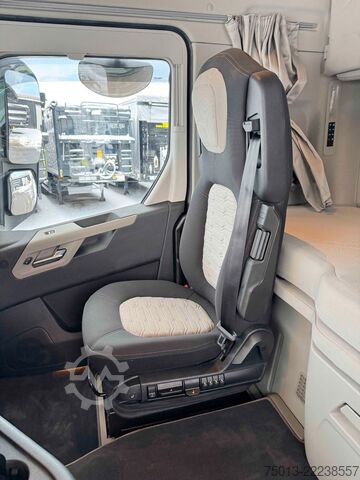 Τυπική μονάδα τράκτορα FORD F-MAX 500 in Voll- Ausstattung, MIETEN?
