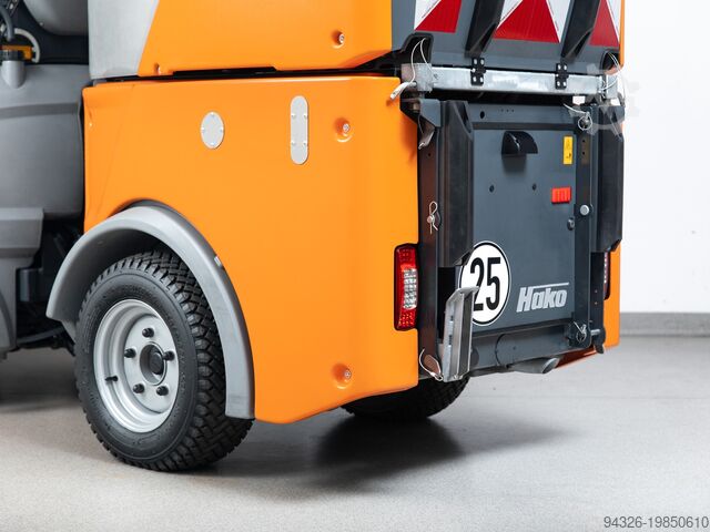 Street Sweeper Hako Citymaster 650 Hako Citymaster 650 4x4 - 2022y - 594h