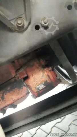 Scania T143-450 V8 T143 450 με καπό τύπου τορπίλη Scania T143-450 V8 T143 450 torpedo hauber