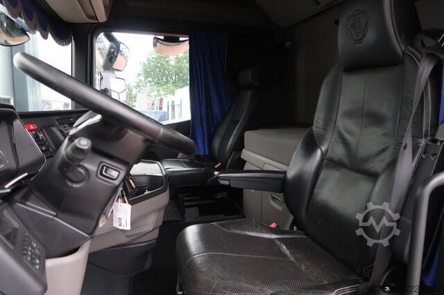 Estándar-SZM Scania S520 V8 NGS 4X2NA/ RETARDER/ PTO/ LEDER/ ACC