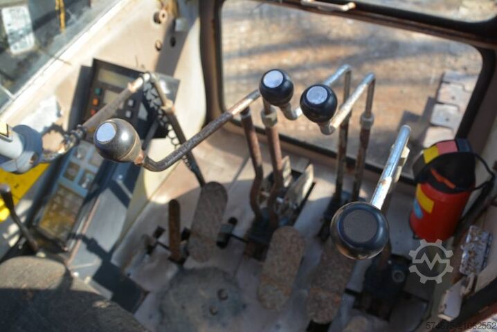 Mobiele kraan Hitachi KH 230-3