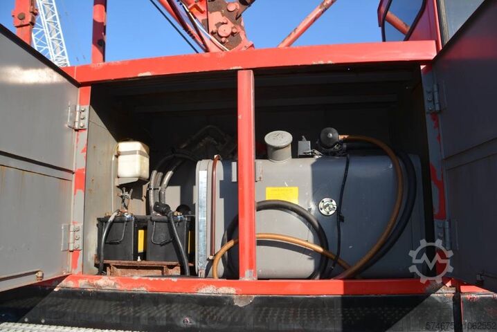 Mobiele kraan Hitachi KH 230-3