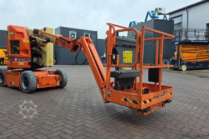 Scharnierende telescopische hoogwerker JLG E300AJ As-Is, Electric, 11m Working Height, 6.77m,