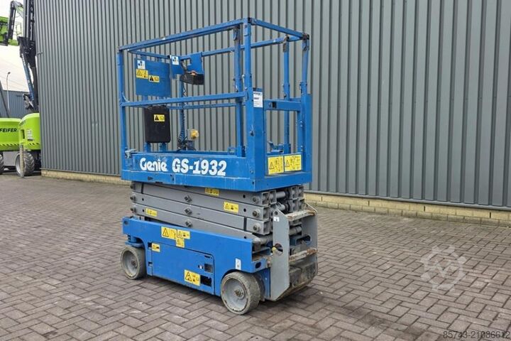 Schaarlift Genie GS1932 Electric, Working Height 7.8 m, 227kg Capac