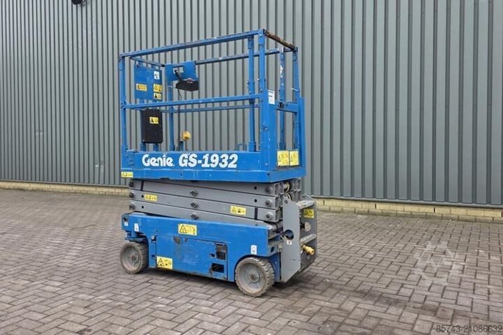 Schaarlift Genie GS1932 Electric, Working Height 7.8 m, 227kg Capac