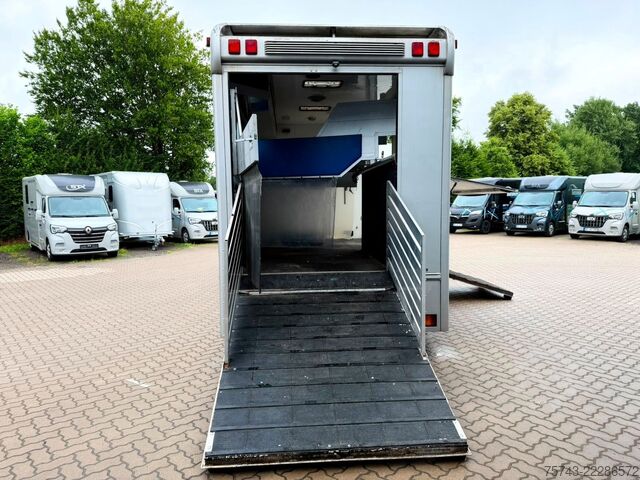 Viehtransporter LKW MAN 10220 5  Pferde Wohnung /Dusche