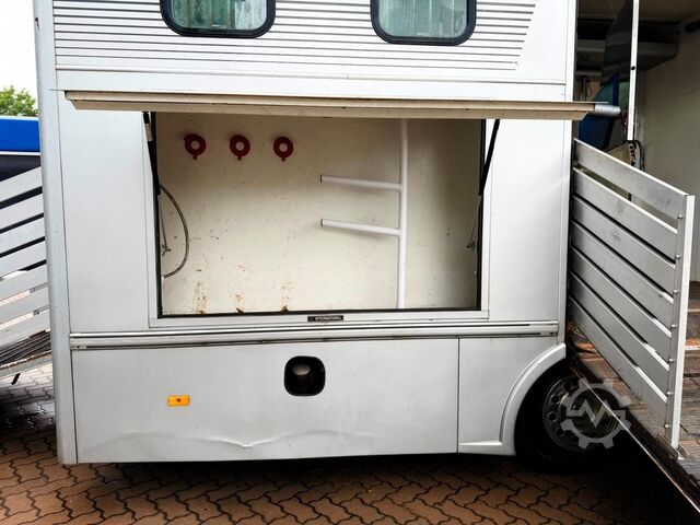 Viehtransporter LKW MAN 10220 5  Pferde Wohnung /Dusche