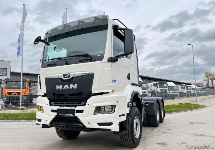 LKW-Fahrgestell MAN TGS 33.510 BB 6x4 CH/RS 3,30 m/59 to./NA/AHK/Neu