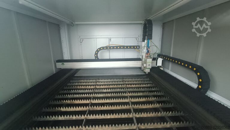 Lasersnijmachine GWEIKE LF 1313