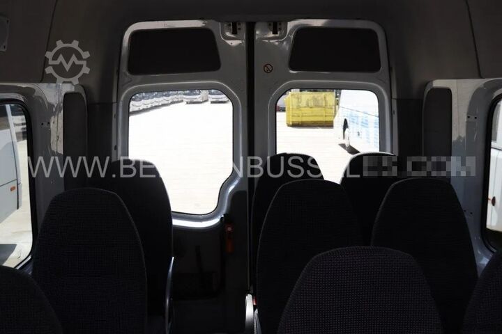 Minibusz Mercedes-Benz Sprinter Transfer 45/ Basic 45 / 7.4m / Manual ...