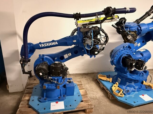 Robotski sistem (3x) sa DX200 upravljačkom jedinicom Yaskawa (2x) MH280 II + (1x) MH50 II