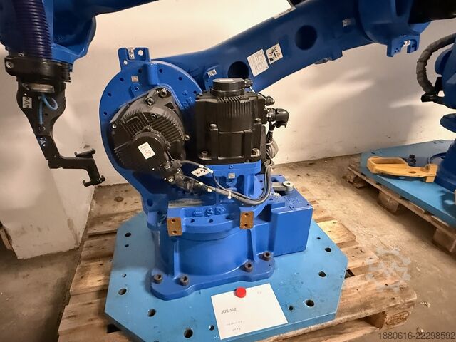 Robotski sistem (3x) sa DX200 upravljačkom jedinicom Yaskawa (2x) MH280 II + (1x) MH50 II