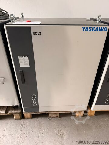 Robotski sistem (3x) sa DX200 upravljačkom jedinicom Yaskawa (2x) MH280 II + (1x) MH50 II