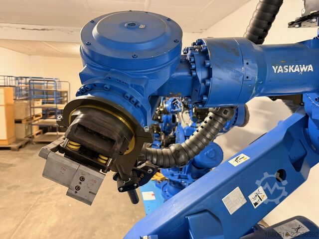 Robotski sistem (3x) sa DX200 upravljačkom jedinicom Yaskawa (2x) MH280 II + (1x) MH50 II