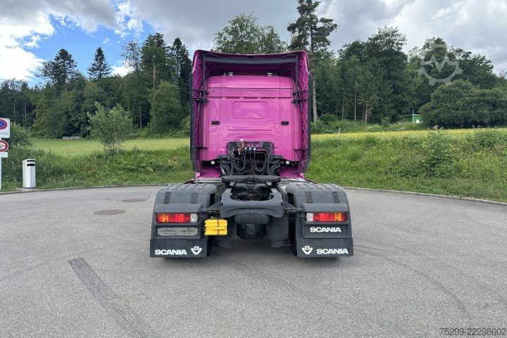 Standart çekici ünitesi Scania R560 4x2 Retarder / Swiss-Vehicle
