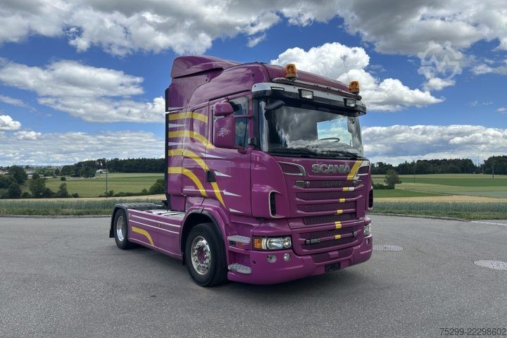 Standart çekici ünitesi Scania R560 4x2 Retarder / Swiss-Vehicle