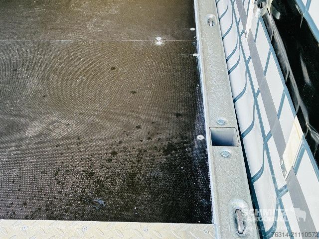 Open semitrailer with tarp Schmitz Cargobull Curtainsider Mega Getränke